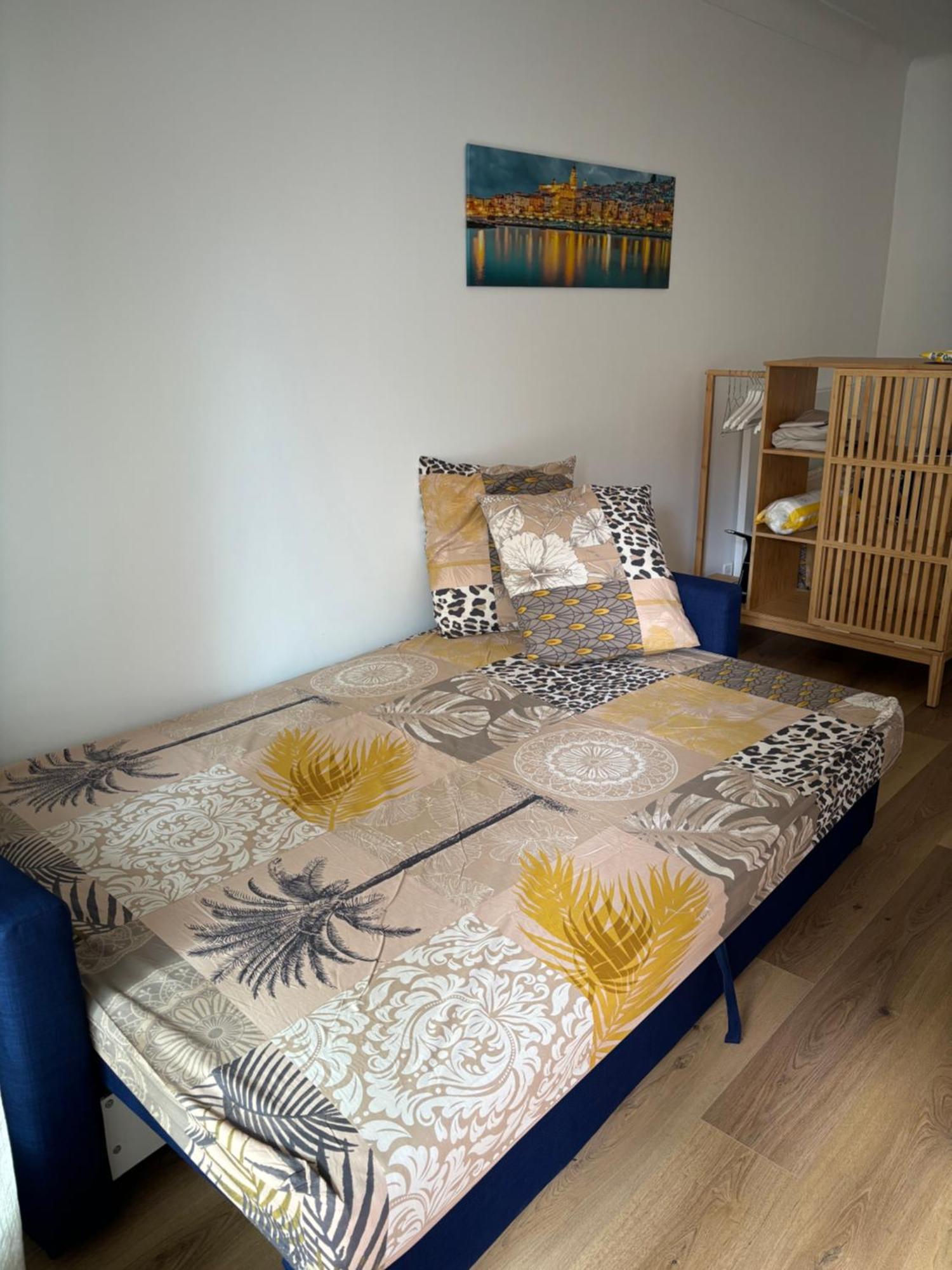 Studio 2 Etoiles A Menton Pour 4 Personnes Exterior photo